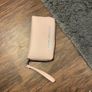 steve madden wrist wallet